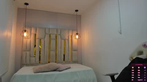 Snapshot of cataleya_sambrano chatting on October 2025 11:01:01 AM Cataleya online show from October 2025 11:01:01 AM