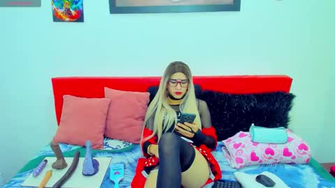 catalina online show from November 2025 06:08:01 PM