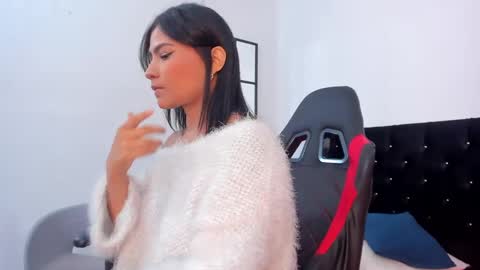 Cata y Roger online show from December 2024 04:06:01 PM