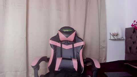 Snapshot of catalina_llanos chatting on December 2024 01:06:01 PM Catalina 3 online show from December 2024 01:06:01 PM