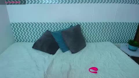 Snapshot of catalinahenao chatting on October 2025 03:25:02 AM cata online show from October 2025 03:25:02 AM