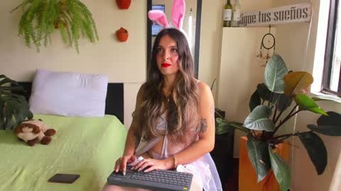 Snapshot of catalinalince chatting on February 2025 04:41:02 PM Cataina Lince online show from February 2025 04:41:02 PM