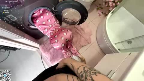 Snapshot of catchustoday chatting on November 2025 10:56:02 PM Stacy and Bob online show from November 2025 10:56:02 PM