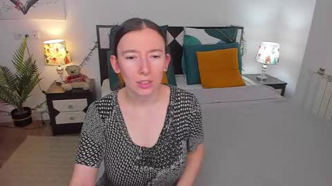 Catrin online show from December 2024 07:14:01 AM