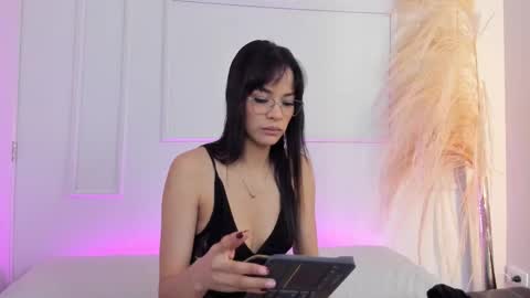 Snapshot of cathmellow_ chatting on September 2025 11:32:02 AM CATH online show from September 2025 11:32:02 AM