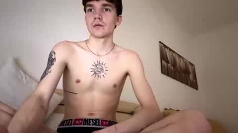 Snapshot of caties_cutes2 chatting on September 2025 02:28:01 PM Tobi Den online show from September 2025 02:28:01 PM