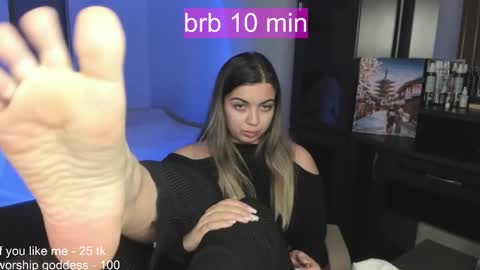 Catrina or just Cat online show from December 2024 09:30:01 PM