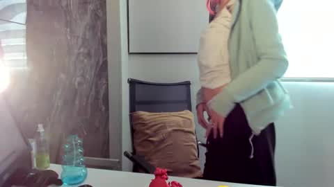 CATT EVANS online show from December 2024 07:47:01 PM