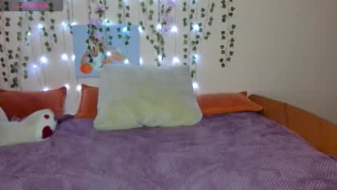 Snapshot of cattie_w_ chatting on October 2025 01:49:01 AM cattie_w_ online show from October 2025 01:49:01 AM