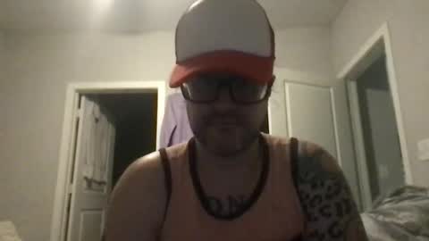 caucasian_caramel online show from September 2025 11:50:01 PM