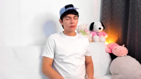 Snapshot of caydensmit chatting on November 2025 04:51:02 AM Cayden online show from November 2025 04:51:02 AM