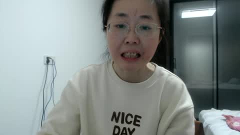 ANNYANNY online show from March 2025 05:00:02 PM