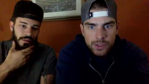 Snapshot of ccmanrivs120 chatting on December 2024 02:08:02 AM Rivs online show from December 2024 02:08:02 AM