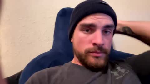 Snapshot of ccmanrivs120 chatting on January 2025 03:42:01 AM Rivs online show from January 2025 03:42:01 AM