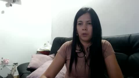 Snapshot of cecihotty4u chatting on September 2025 11:04:02 PM ceci online show from September 2025 11:04:02 PM