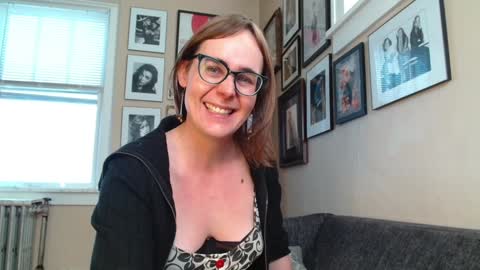 Cecily Saint Claire online show from February 2025 04:58:02 PM