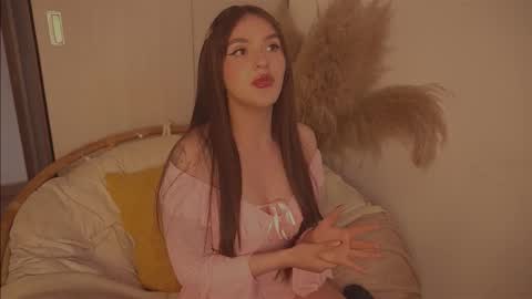 Diane Independent model online show from October 2025 07:58:02 PM