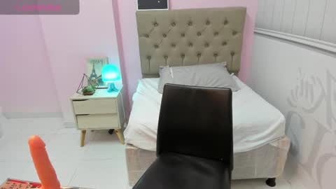 Snapshot of celeste_cortes chatting on December 2024 09:17:01 PM Celeste online show from December 2024 09:17:01 PM