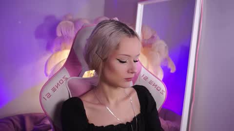 Celeste  online show from October 2025 09:04:01 PM