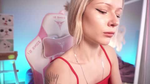 Celeste  online show from October 2025 08:35:01 PM