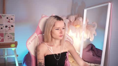 Celeste  online show from October 2025 08:44:02 PM