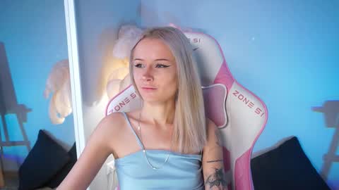 Celeste  online show from November 2025 08:51:01 PM