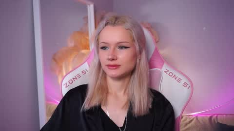 Celeste  online show from November 2025 08:49:01 PM