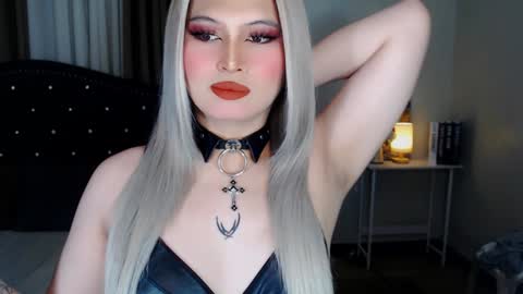 Snapshot of celestehollywood chatting on December 2024 07:25:01 AM CELESTE IGYoshi Tian online show from December 2024 07:25:01 AM