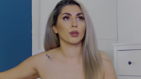 Snapshot of celinemeyerr chatting on October 2025 05:28:01 AM CelineMeyer online show from October 2025 05:28:01 AM