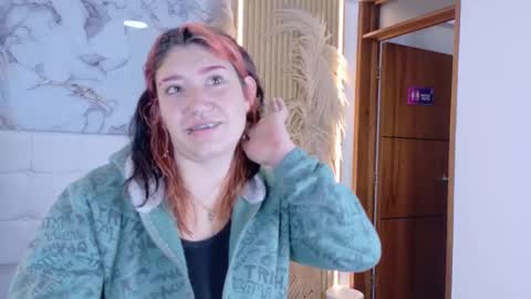 Cerecita  online show from October 2025 12:24:02 PM