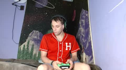 Snapshot of cguffey2284 chatting on December 2024 11:06:02 PM cguffey2284 online show from December 2024 11:06:02 PM