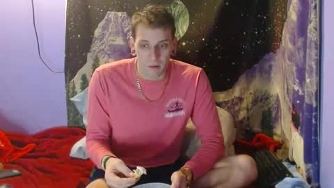 Snapshot of cguffey2284 chatting on January 2025 02:15:02 AM cguffey2284 online show from January 2025 02:15:02 AM