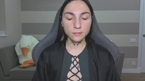 Snapshot of chabibiann chatting on October 2025 04:43:02 AM Kate online show from October 2025 04:43:02 AM