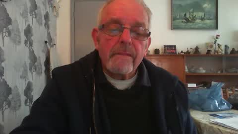 Snapshot of champers37 chatting on March 2025 10:51:01 AM Champers online show from March 2025 10:51:01 AM