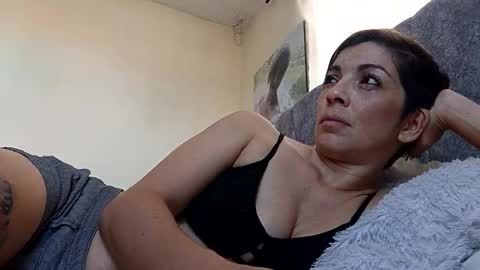 Snapshot of chanel_joliee chatting on November 2025 07:49:02 PM chanel online show from November 2025 07:49:02 PM