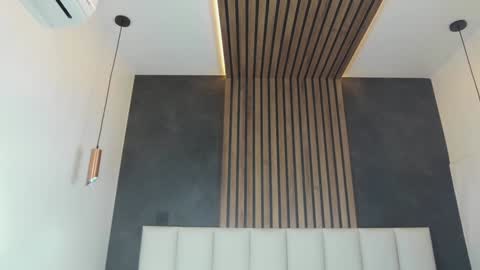 Snapshot of chaneladamss_ chatting on January 2025 01:57:02 AM C H A N E L online show from January 2025 01:57:02 AM