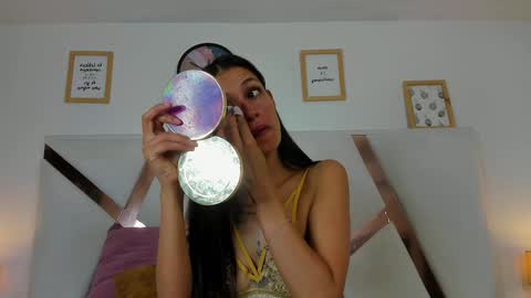 Snapshot of chaneladamss_ chatting on February 2025 11:33:02 AM C H A N E L online show from February 2025 11:33:02 AM