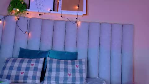 Snapshot of chaneladamss_ chatting on October 2025 03:06:01 AM C H A N E L online show from October 2025 03:06:01 AM