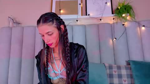 Snapshot of chaneladamss_ chatting on October 2025 03:07:02 AM C H A N E L online show from October 2025 03:07:02 AM