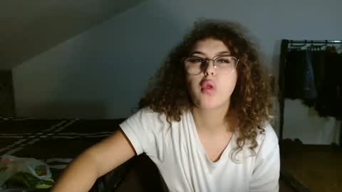 Stephanieblisss online show from December 2024 05:46:01 PM