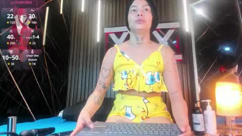 Channel Guss online show from November 2025 05:18:01 PM