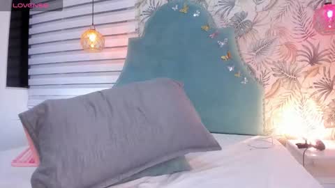 Channey online show from November 2025 08:20:01 PM