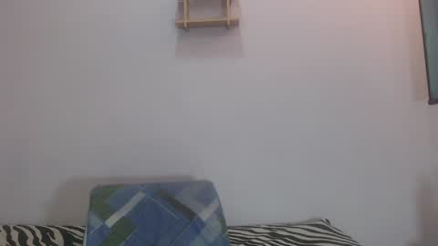 Raquel  online show from December 2024 06:20:01 PM