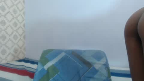 Raquel  online show from December 2024 12:12:02 PM