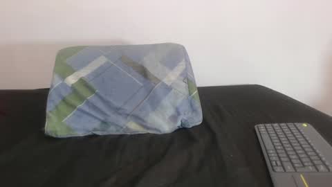 Raquel  online show from December 2024 03:21:01 PM