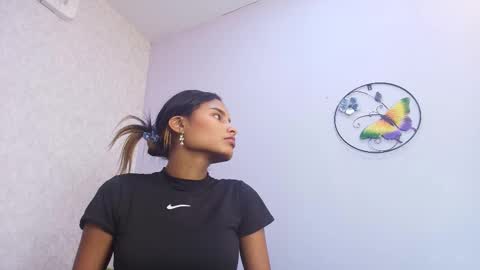 Snapshot of chantal_taylor_ chatting on October 2025 12:07:02 PM Raquel online show from October 2025 12:07:02 PM