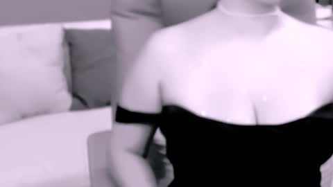 Snapshot of chantallovely chatting on October 2025 04:11:01 AM The Queen online show from October 2025 04:11:01 AM