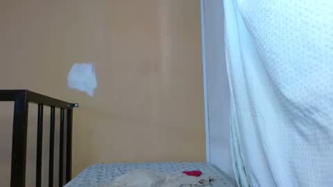 Snapshot of chanyah1 chatting on September 2025 04:34:02 AM chanyah1 online show from September 2025 04:34:02 AM