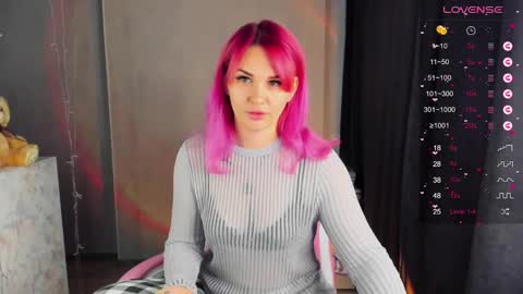 Suzanna Snow online show from January 2025 04:59:01 AM