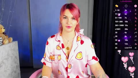 Suzanna Snow online show from February 2025 04:09:02 AM